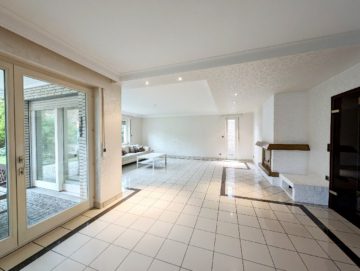 Ihr neues Zuhause in Hellern: Repräsentatives Ein-/Zweifamilienhaus - Bild