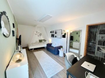 Bild - Großzügige 4-Zimmer-Eigentumswohnung in der Wüste