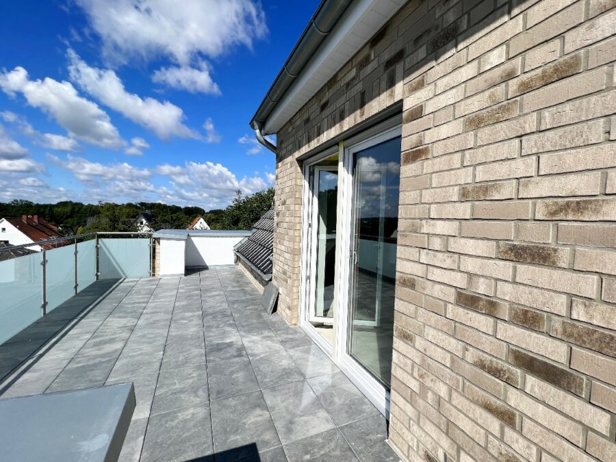 Neubau-Dachgeschosswohnung: Eigenheim oder Kapitalanlage - Titelbild