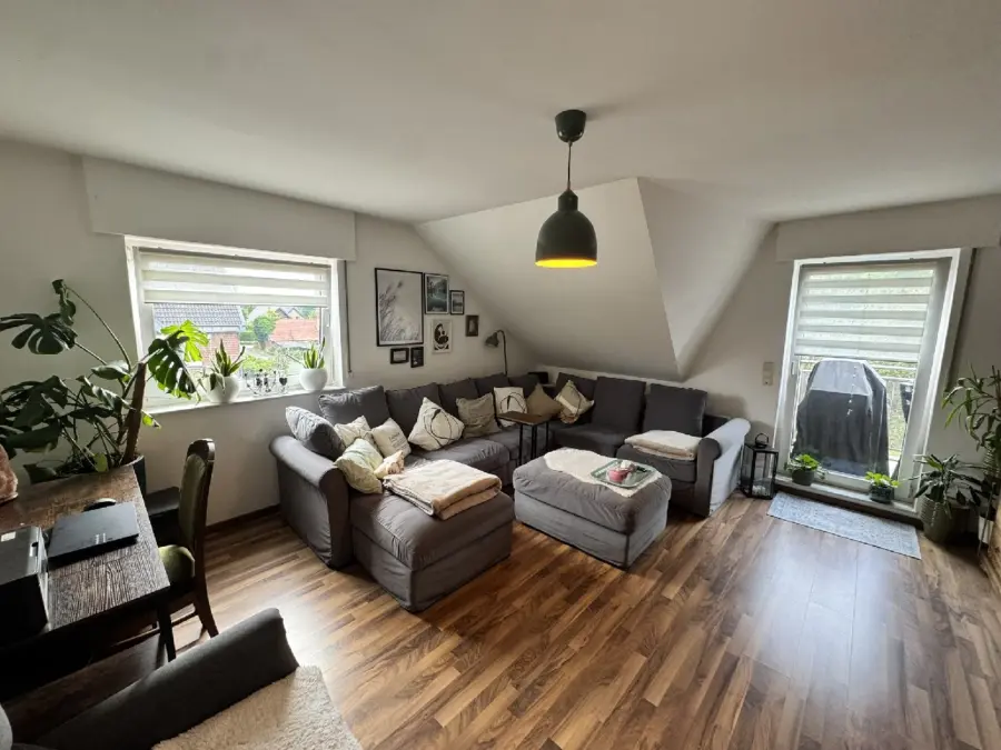 Zur Vermietung: Schön geschnittene 3-Zimmer-Wohnung mit Balkon und Blick ins Grüne, 49565 Bramsche