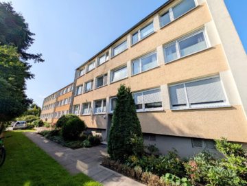 Sehr gepflegte Wohnanlage - 4-Zimmer-Wohnung mit Balkon im Bereich Sonnenhügel/Dodesheide