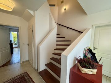 Ansprechende Diele - Ihr neues Familienparadies in kinderfreundlicher Lage!