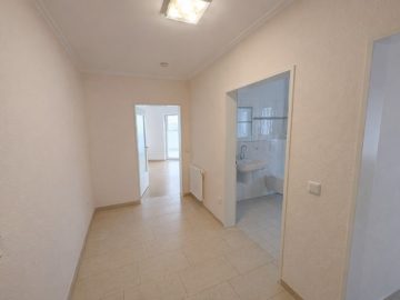 KI hat uns beim Aufräumen geholfen - Seniorenwohnen im Atterhof: Komfortable 2-Zimmer-Erdgeschosswohnung