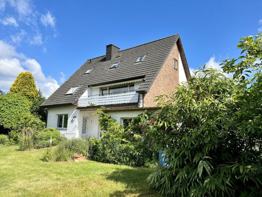 Charmantes, geräumiges Einfamilienhaus in ruhiger Lage am Schölerberg, 49082 Osnabrück