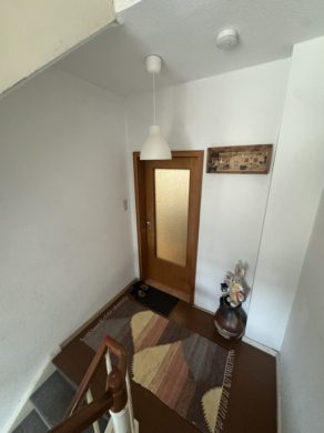 Treppenhaus - Solides Dreifamilienhaus Nähe Bremer Brücke