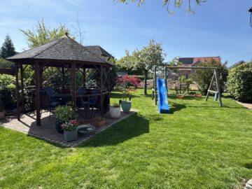 Bild - Top-gepflegtes EFH/ZFH mit viel Platz in Haus, Hof und Garten