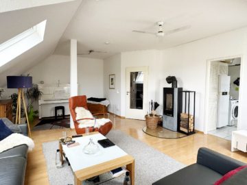 Bild - Schöne 4-Zimmer-Maisonettewohnung mit Balkon über den Dächern der Wüste