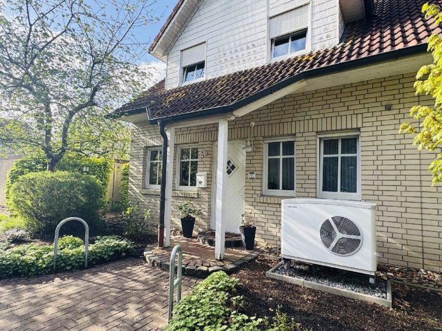 Nähe Landwehrviertel: Schönes Reihenendhaus mit Wärmepumpe und Wallbox (Energieklasse A), 49076 Osnabrück