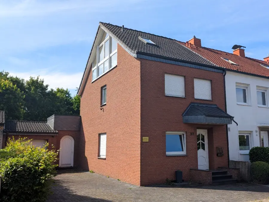 Gepflegtes Reihenendhaus in grüner City-Lage, 49088 Osnabrück