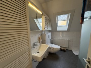 Modernisiertes Bad - Zur Miete am Westerberg: Freistehendes Einfamilienhaus Nähe Wissenschaftspark