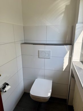 Modernisiertes Gäste-WC - Zur Miete am Westerberg: Freistehendes Einfamilienhaus Nähe Wissenschaftspark