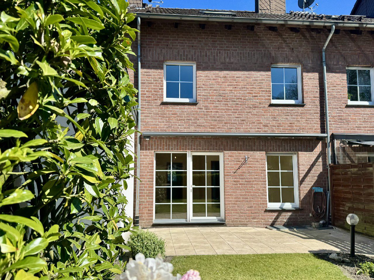 Top-solides Reihenmittelhaus